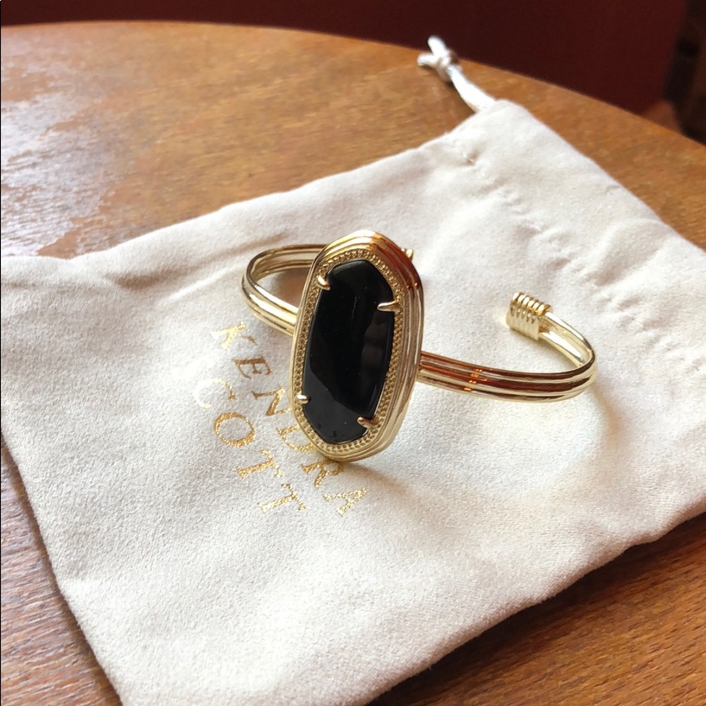 Kendra Scott Bracelet. Gold. Black stone.